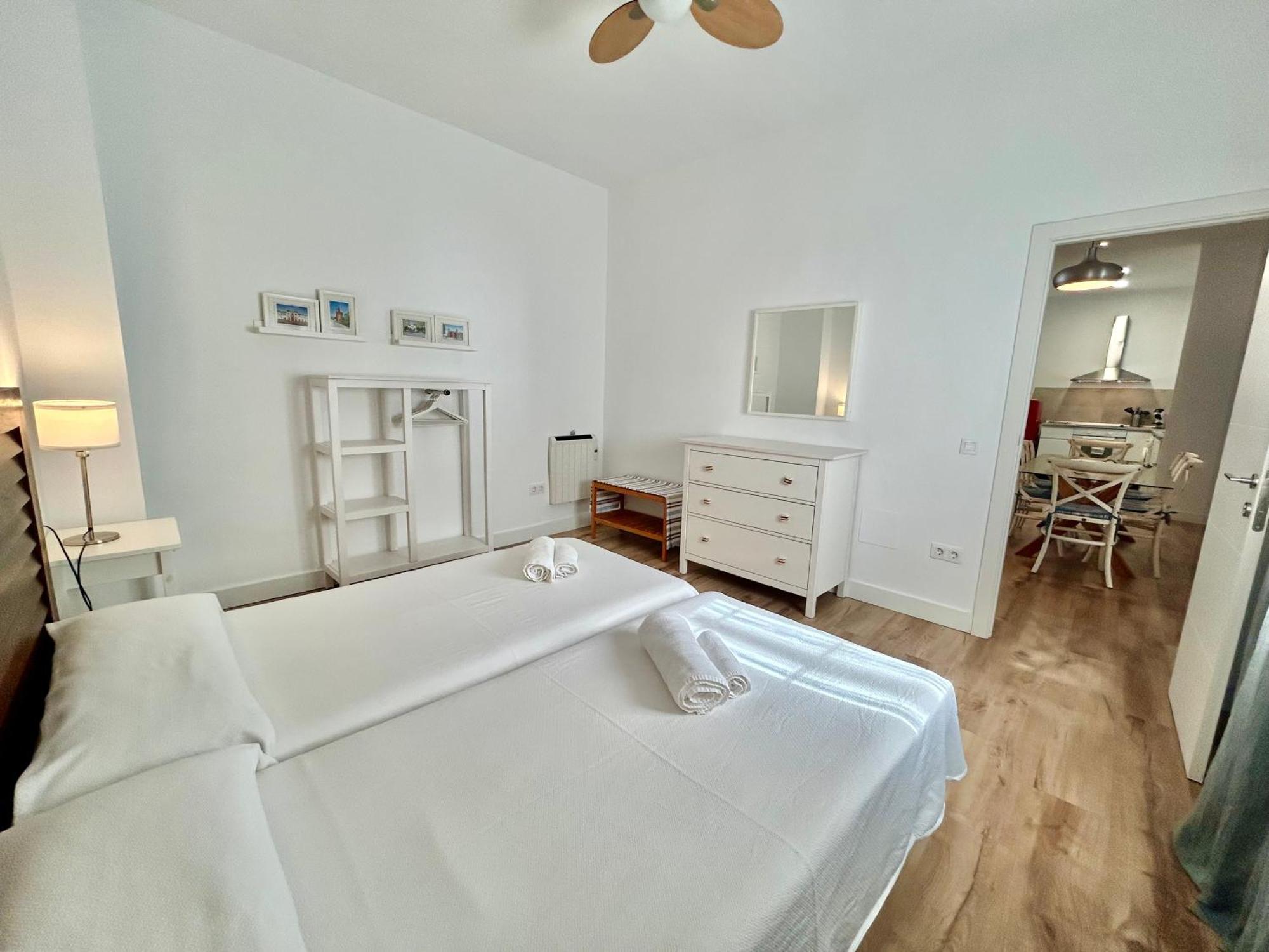 Acogedor Apt 6Pax 3Bdr 2Bth - Cozyhomesevilla5 מראה חיצוני תמונה